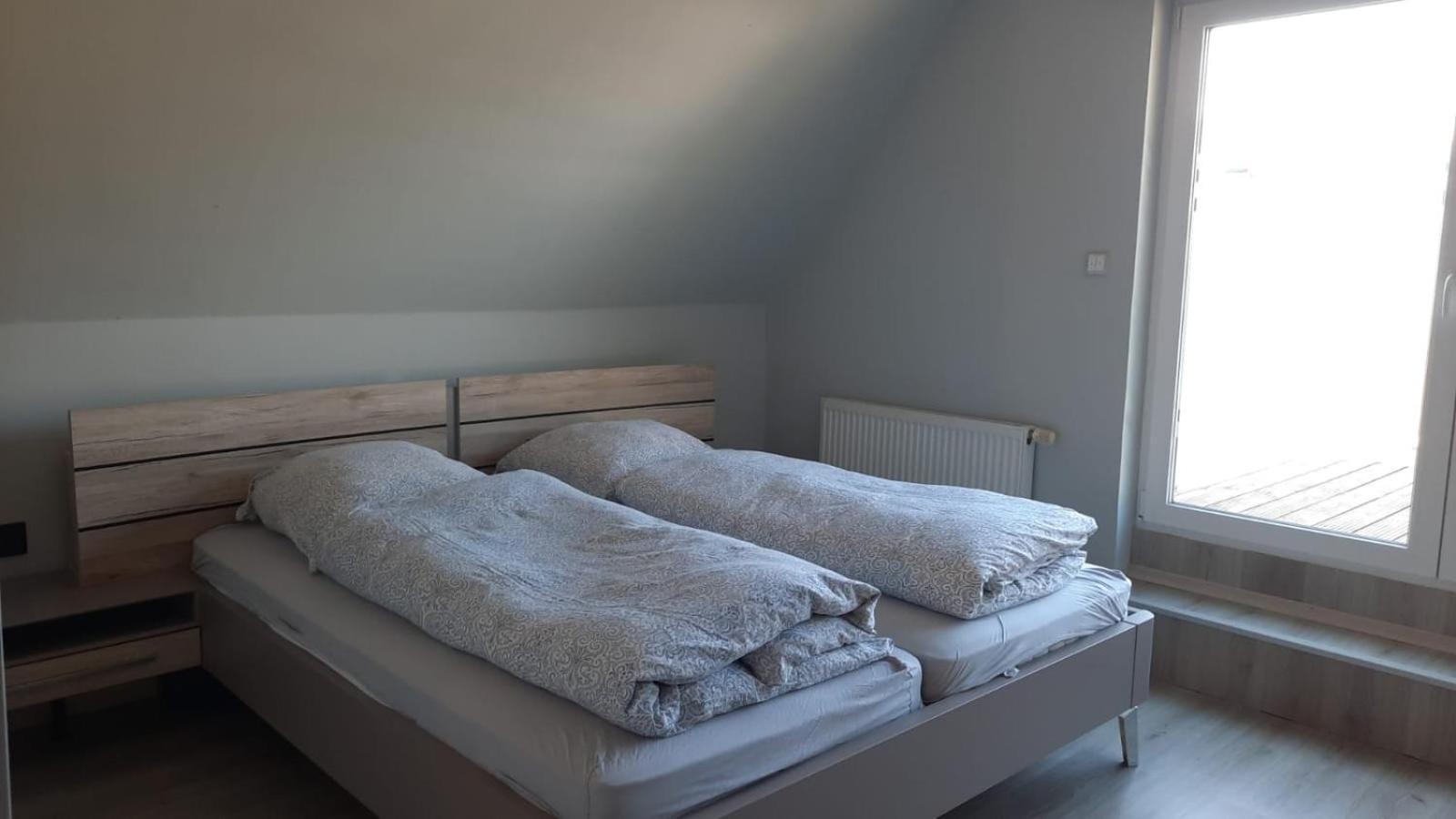 Ferienwohnung Mittelpunkt Schortens Bagian luar foto