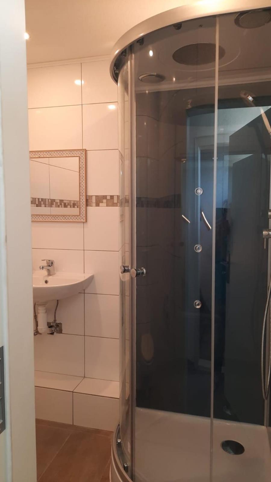 Ferienwohnung Mittelpunkt Schortens Bagian luar foto